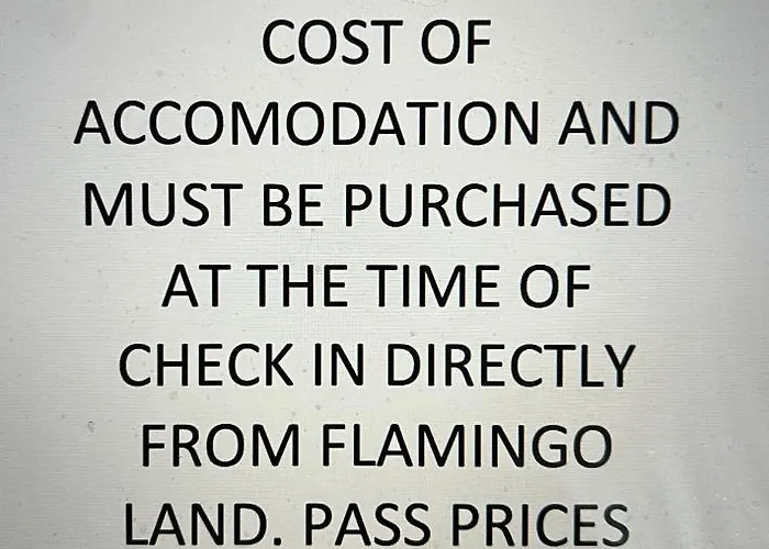 Flossy\'S @ Flamingo Land